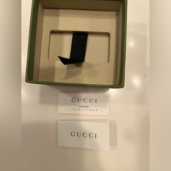 Gucci interlocking G light blue enamel heart bracelet - Picture 5 of 8